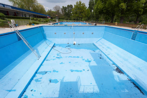 Best 24/7 water damage repair  in Oakland Park, FL